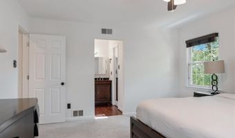 7810 HAYFIELD Rd, Alexandria, VA 22315