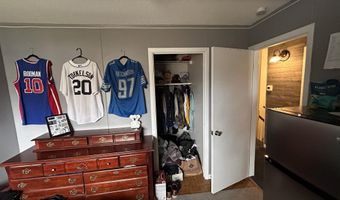 112 Renfrew Ave, Adrian, MI 49221