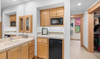 500 Ashland Loop Rd, Ashland, OR 97520