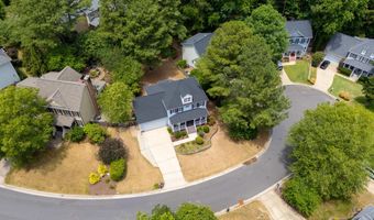 407 Maple Creek Ct, Apex, NC 27502