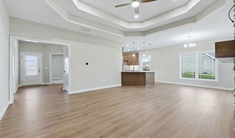 2002 Bogey Ct, Auburn, IN 46706