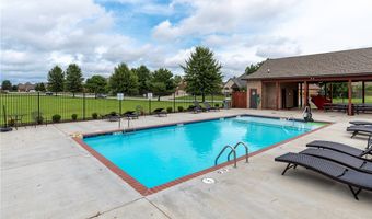 4002 SW Flatrock Cv, Bentonville, AR 72713