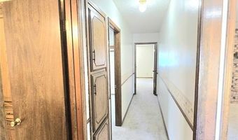 808 Cambridge Dr, Altus, OK 73521
