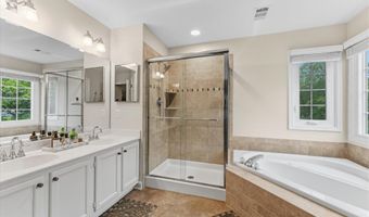 42869 NASHUA St, Ashburn, VA 20147