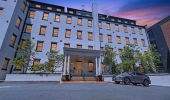 515 N WASHINGTON St 105, Alexandria, VA 22314