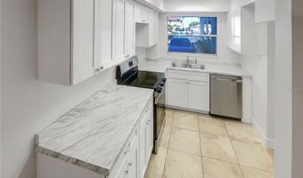 1028 APOLLO BEACH Blvd 103, Apollo Beach, FL 33572