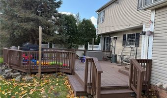 251 Kingston Dr, Aurora, OH 44202