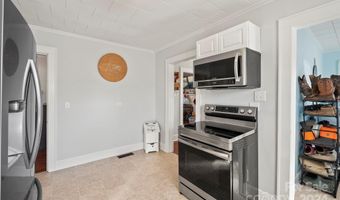 34004 Kingsley Dr, Albemarle, NC 28001