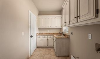 2508 Kingston Dr, Bartlesville, OK 74006