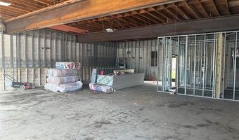 6627 Park Ave, Allen Park, MI 48101