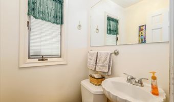 21 White Pine Dr, Brookfield, CT 06804