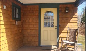 61 Howland Ave, Jamestown, RI 02835