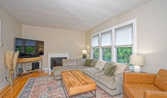 5 Kakely St, Albany, NY 12208
