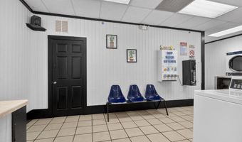 217 W State St, Ashley, IN 46705