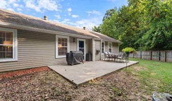 509 Sharon Oaks Ct, Benton, AR 72019
