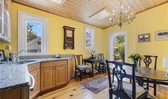 20 Berkeley Ave 2, Newport, RI 02840