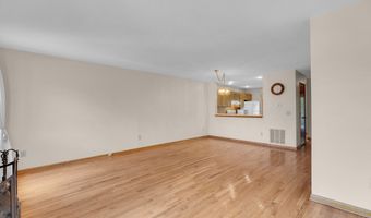166 Old Brookfield Rd 11-1, Danbury, CT 06811