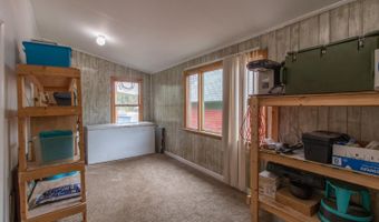 18 Cross St, Brighton, VT 05846