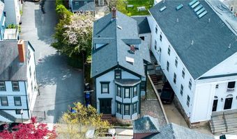 85 Mill St, Newport, RI 02840
