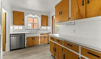 7668 Cortland Ave, Allen Park, MI 48101