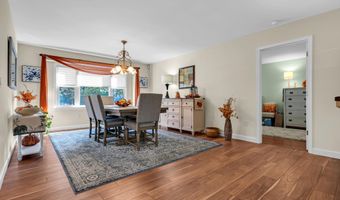8 Eagle Dr, Bayville, NJ 08721