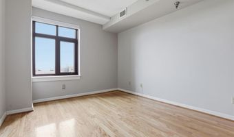 2400 CLARENDON Blvd 815, Arlington, VA 22201