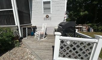 97 Fern St, Bangor, ME 04401