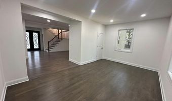 58 Fish Hawk Dr, Middletown, NJ 07748