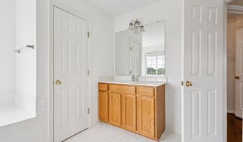 44217 NAVAJO Dr, Ashburn, VA 20147
