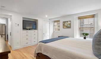 75 Pelham St A, Newport, RI 02840