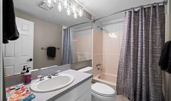 170 Cascade Terrace Dr, Ballwin, MO 63021