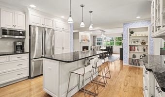 9 E Heatheridge St, Ann Arbor, MI 48104