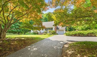 13 Provost Dr, Airmont, NY 10901