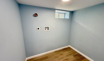 28 S Cliff St, Ansonia, CT 06401