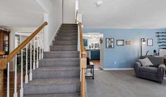 5 Whitetail Ln, Chester, NH 03036