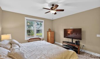 14 Wood Path Ln, Arden, NC 28704