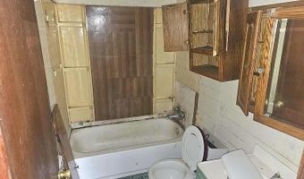 1505 PERRY St, Bastrop, LA 71220
