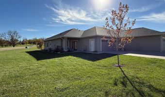 1002 Abby Rd, Alton, IA 51003