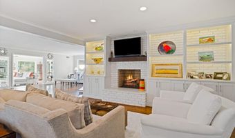 594 Hilltop Ln, Berkeley Lake, GA 30096