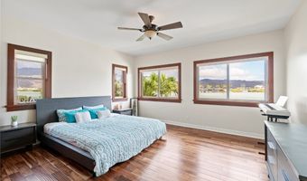 7096 Kalanianaole Hwy, Honolulu, HI 96825