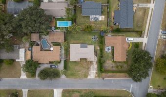490 MAKO Dr, Atlantic Beach, FL 32233