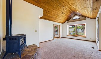 1640 Buttermilk Ln, Arcata, CA 95521