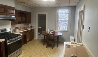 18 W 16TH St 2, Bayonne, NJ 07002