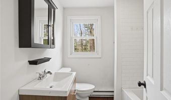 788 Phillips Hill Rd, Coventry, RI 02816