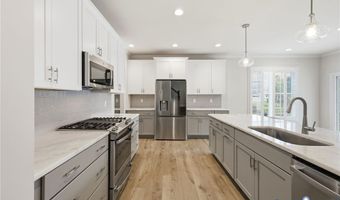 816 Chapman St, Ashland, VA 23005