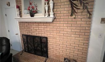 1302 Anderson St, Belton, SC 29627