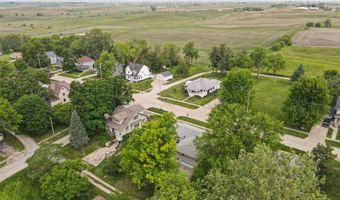 712 Adair St, Adair, IA 50002