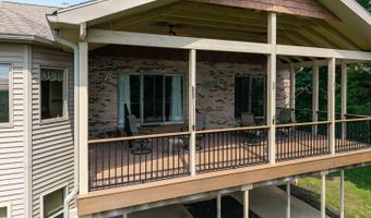 10458 Harmony Hills Dr, Aurora, IN 47001