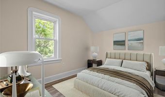 62 Fenner Ave, East Providence, RI 02915