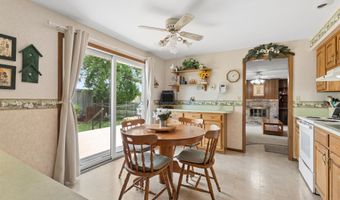 1300 N BAY RIDGE Rd, Appleton, WI 54915